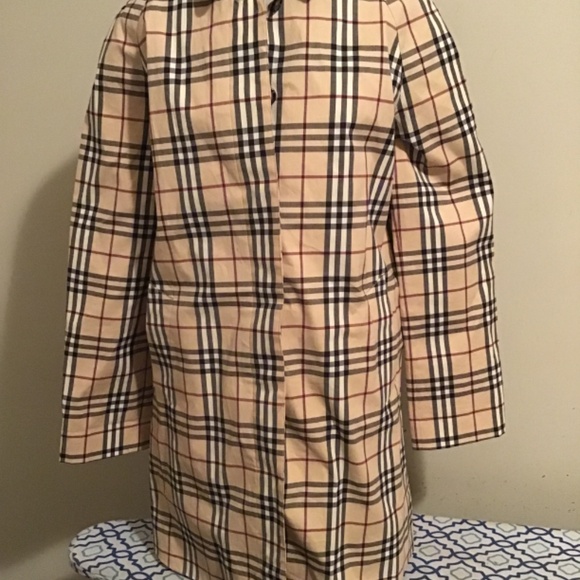 🔥Burberry, New condition, see photos, size 8, chest=21, length=34, sleeves=27 - Picture 2 of 14